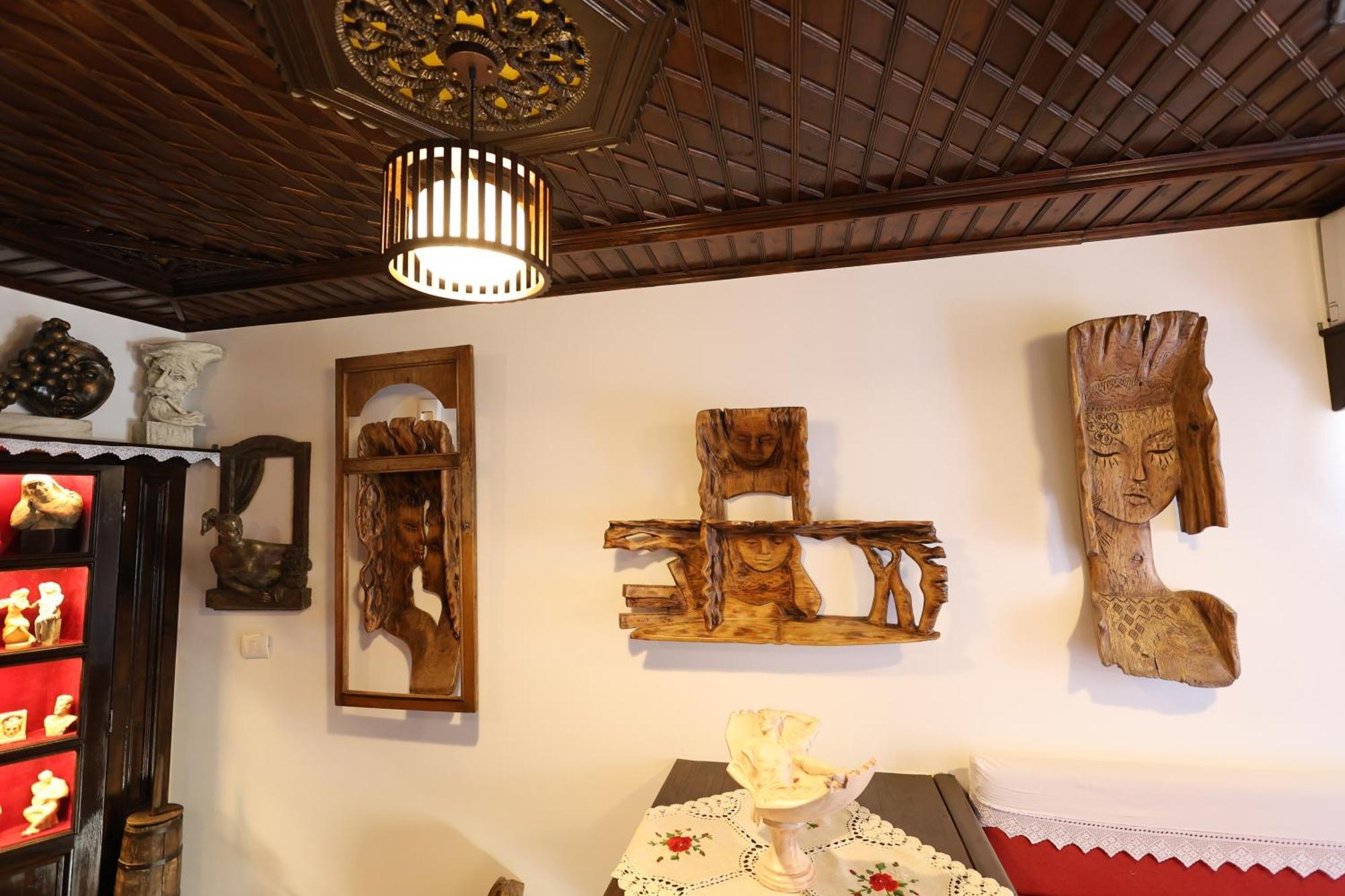 E Skulptorit-unesco Quarter Guest house