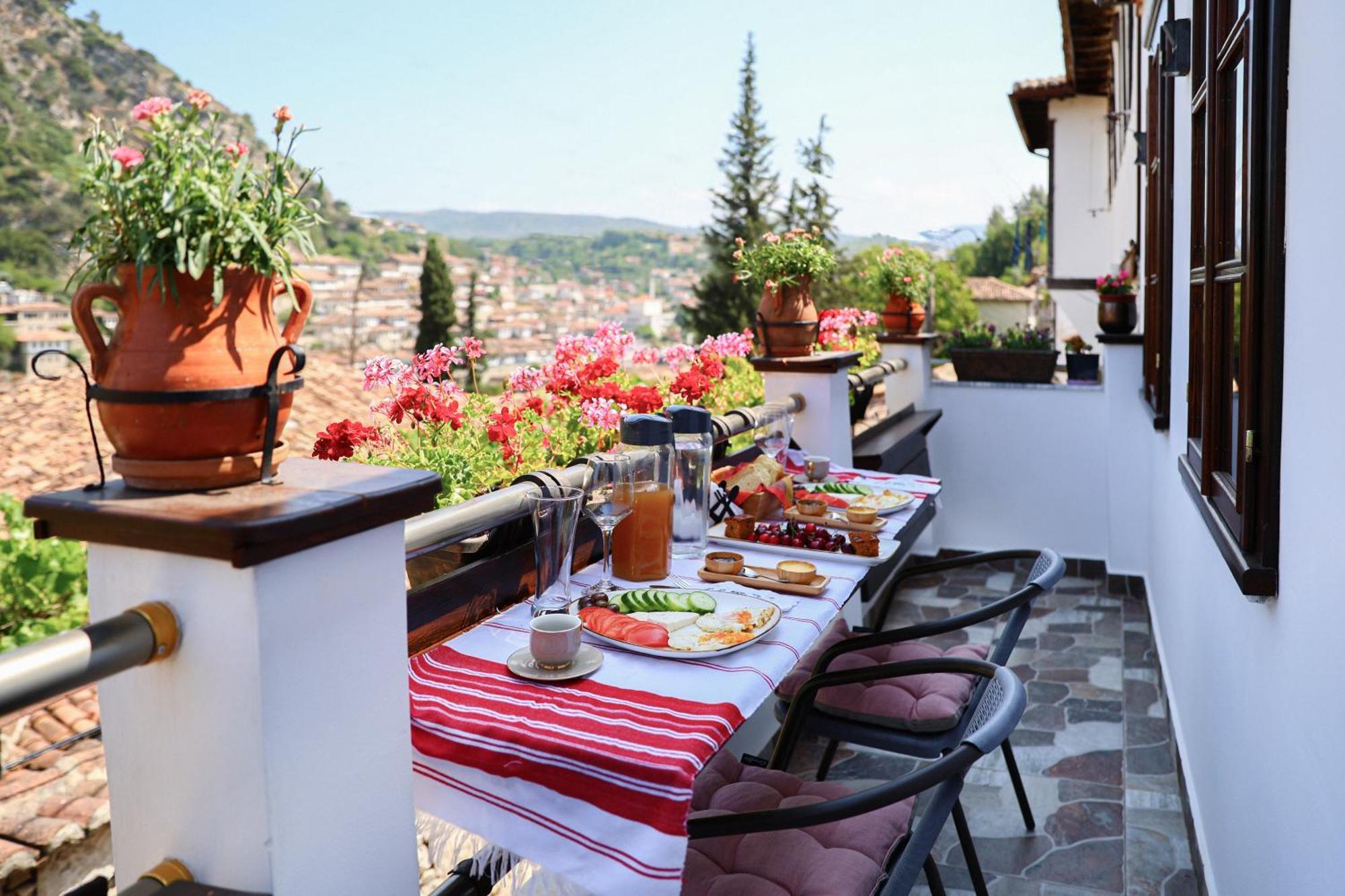 E Skulptorit-unesco Quarter Guest house Berat